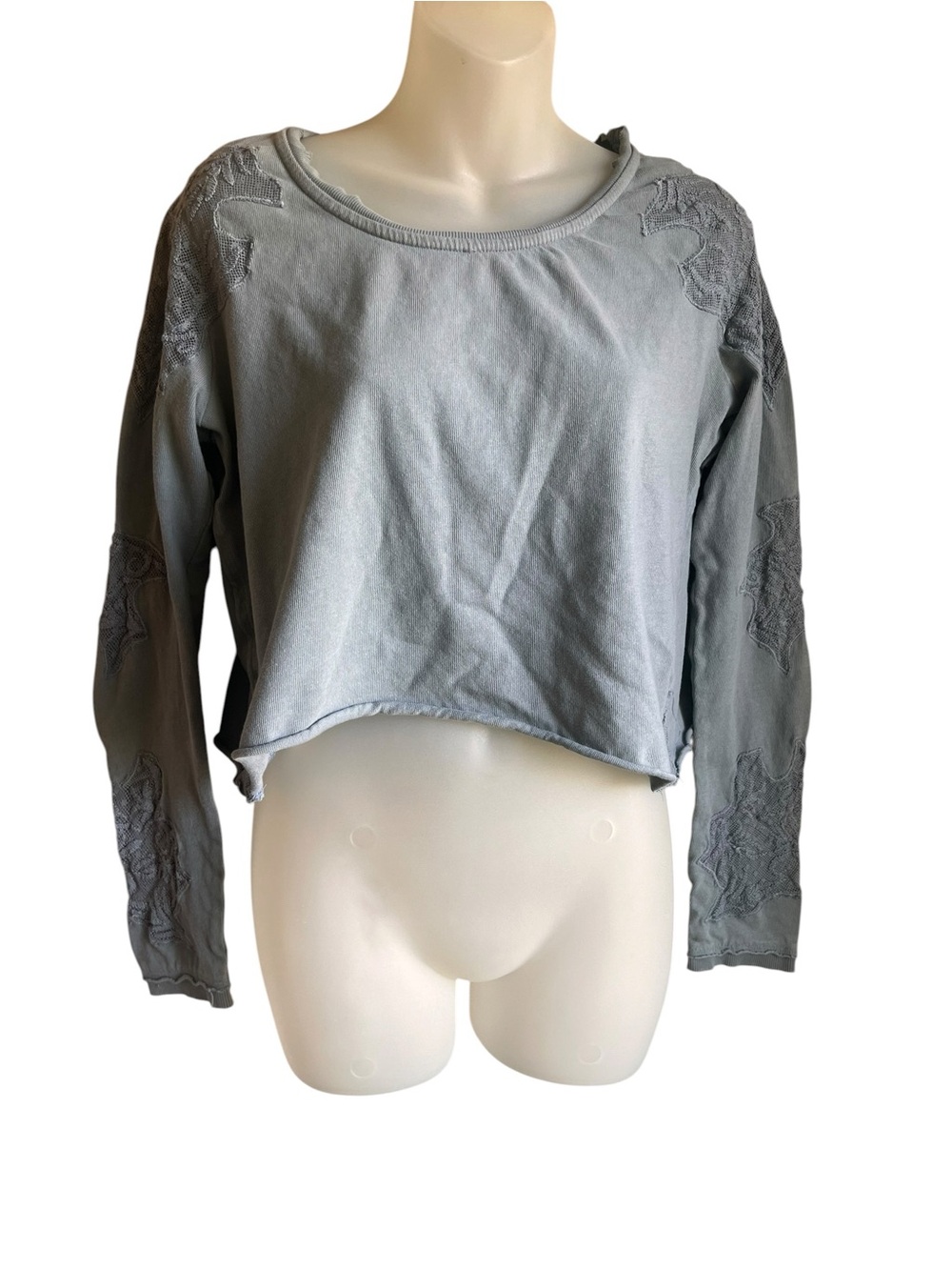 Free People Blue Embroidered Lace Sleeve Detail Crop Sweatshirt L with flaw Boho